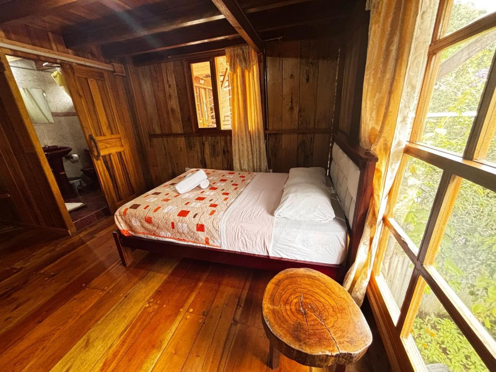 Hostal Vista Verde Mindo Exterior photo